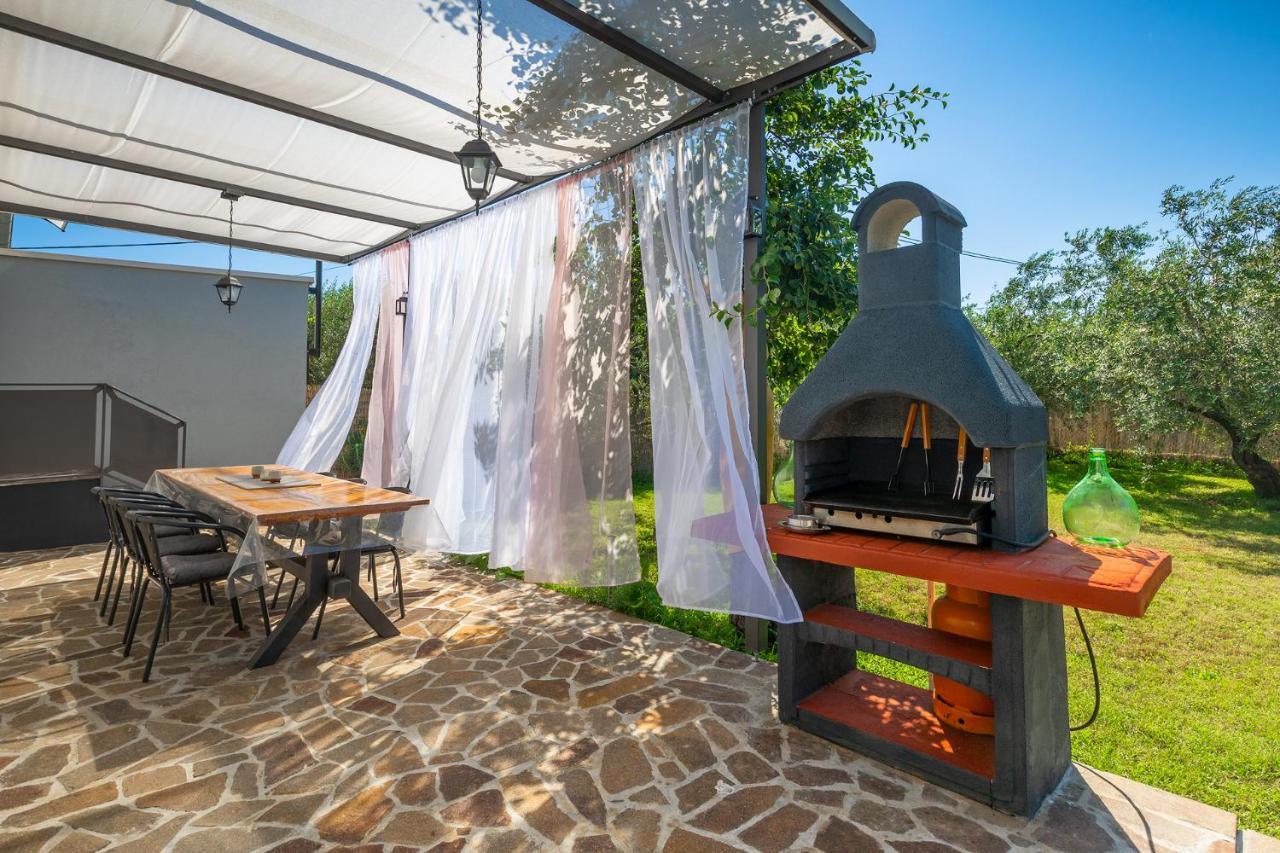 Holiday House Chill Out Loborika Pula 6 Persons Marcana Экстерьер фото